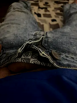 Snapshot of CsokiDaddy chatting on 01-08-26, 05:37 CsokiDaddy online show from 01-08-26, 05:37