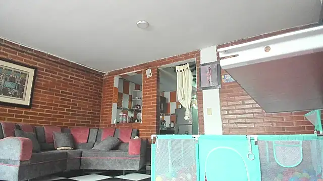 Lia rouse04 online show from 04-15-26, 01:18