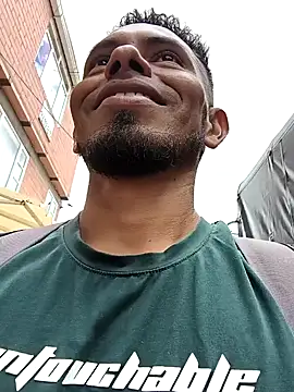 Snapshot of adambrosk_08 chatting on 01-08-26, 05:26 adambrosk 08 online show from 01-08-26, 05:26