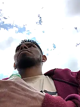 Snapshot of adambrosk_08 chatting on 01-11-26, 03:39 adambrosk 08 online show from 01-11-26, 03:39