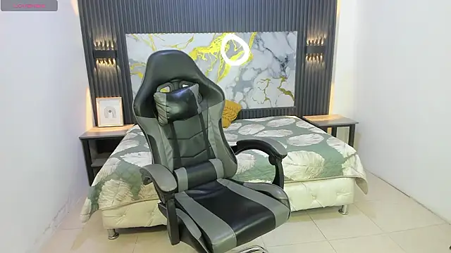 Dark Desiree18 online show from 02-21-26, 01:45