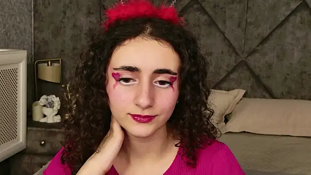 Susan Fors online show from 02-14-26, 08:22