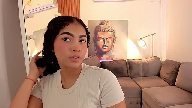 ailann  online show from 02-05-26, 07:51