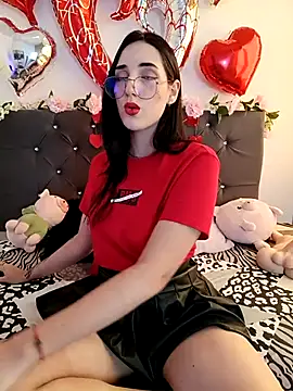 Snapshot of RoseNyx chatting on 02-14-26, 09:33 RoseNyx online show from 02-14-26, 09:33