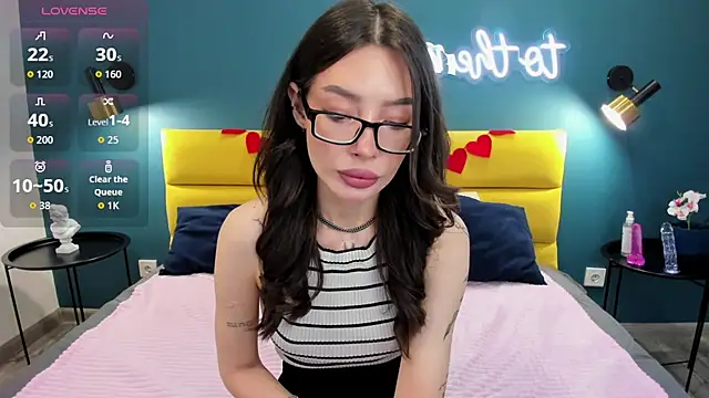 IvyDainty online show from 02-08-26, 01:20