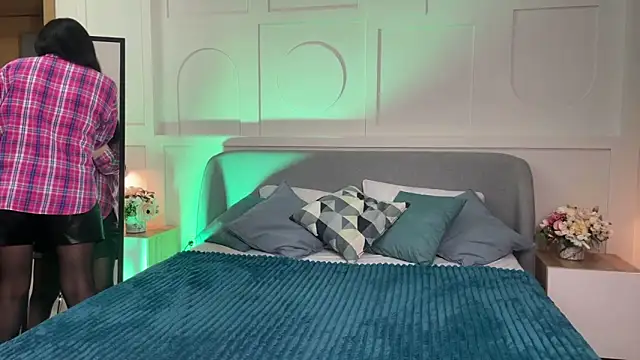  SilkyShadow  online show from 04-19-26, 01:16