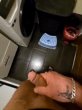 81czacha8107 online show from 04-25-26, 10:40