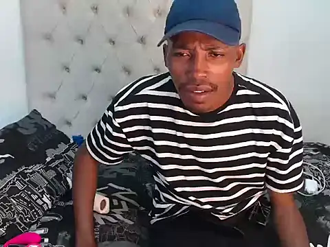 Snapshot of Leo_203 chatting on 01-08-26, 12:40 Leo 203 online show from 01-08-26, 12:40