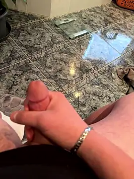 Snapshot of fabi69_06 chatting on 01-12-26, 01:16 fabi69 06 online show from 01-12-26, 01:16