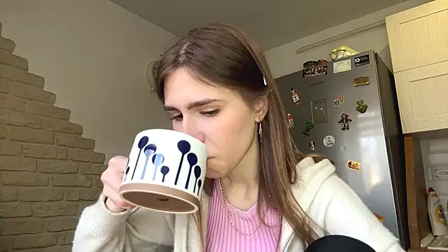 ElsieKuhlmann online show from 04-03-26, 05:05