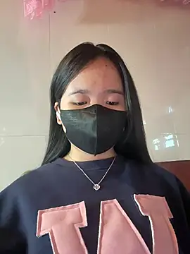 Gwen879 online show from 01-15-26, 02:49