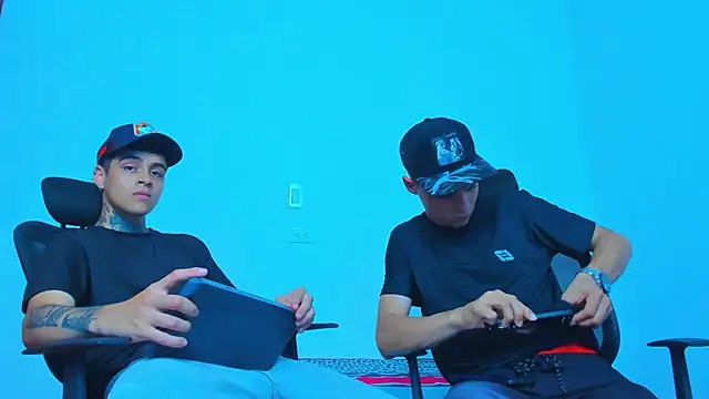 Thomas-Wil online show from 03-28-26, 06:29