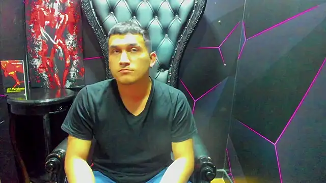 Lucca Moretti online show from 01-08-26, 03:36