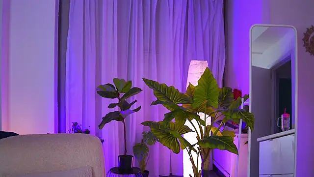 Snapshot of Arabian_Rose chatting on 07-29-26, 08:18 Arabian Rose online show from 07-29-26, 08:18