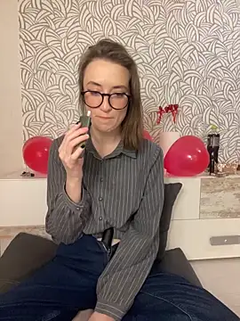 Persephone Kore online show from 02-12-26, 06:36