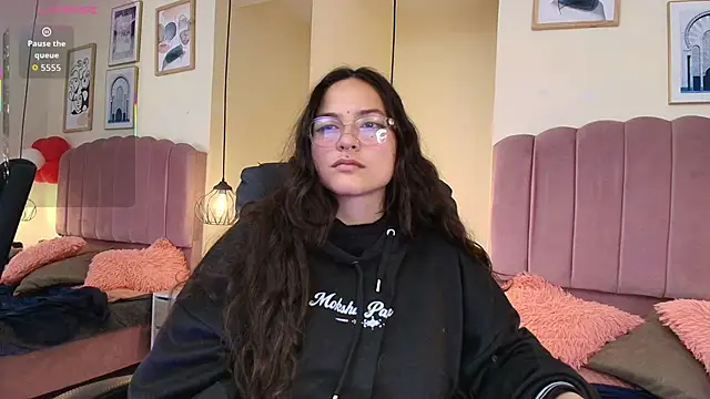 Hanabie  online show from 03-10-26, 03:11