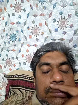 Snapshot of HARDUTT--- chatting on 01-08-26, 06:43 HARDUTT--- online show from 01-08-26, 06:43