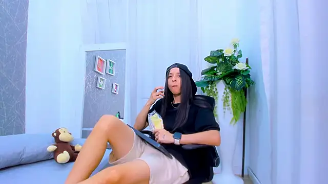 ViictoriiaSaenz online show from 02-04-26, 04:40