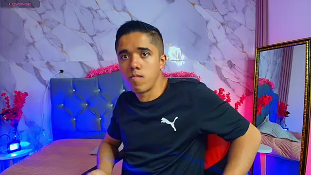 Snapshot of samu_blakee chatting on 01-13-26, 03:17 samu blakee online show from 01-13-26, 03:17