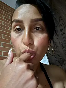 LunaRouuse  online show from 03-08-26, 02:04