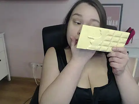 HollyDanceSoul online show from 02-05-26, 05:45