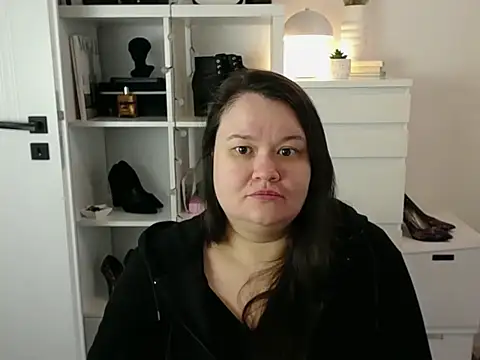 HollyDanceSoul online show from 04-09-26, 06:30