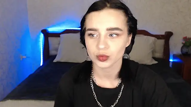 ShyyMariaa online show from 01-15-26, 12:04