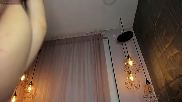 lizz lunna online show from 01-15-26, 04:50