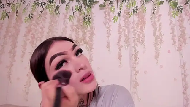 lizz lunna online show from 03-25-26, 10:16