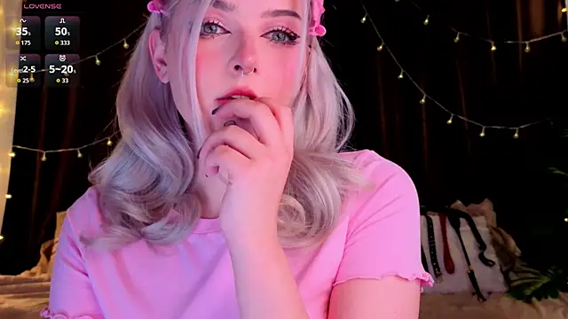 ShyniAlice online show from 05-24-26, 03:44