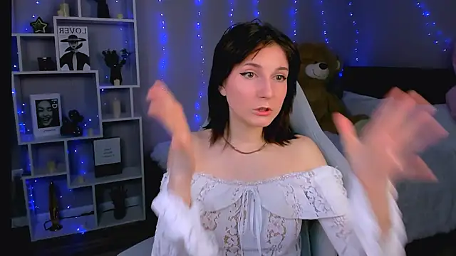 KikaOsterman online show from 04-16-26, 02:07