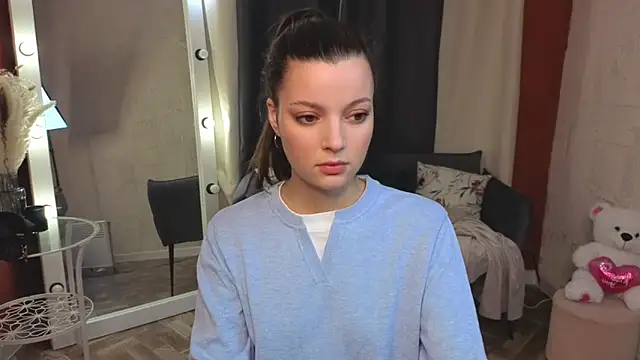 KitKatie online show from 02-08-26, 08:56