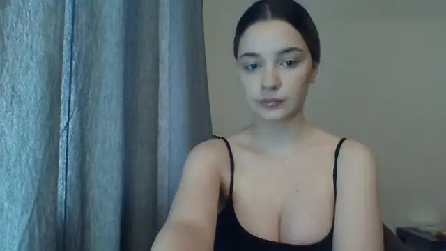 EvelineMagnetic online show from 04-19-26, 02:16