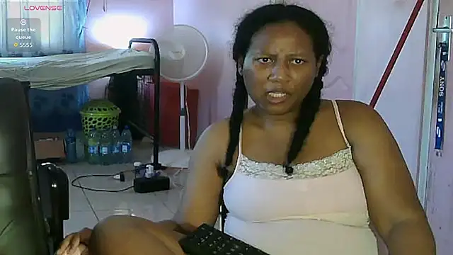 Eirondra valeen online show from 08-08-26, 12:51