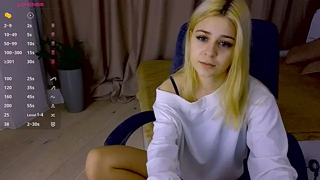 ApheliaStar online show from 01-14-26, 04:23