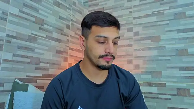 joelcallvil1 online show from 04-19-26, 04:12