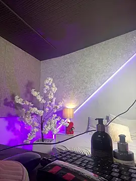 maaluh online show from 04-23-26, 04:20