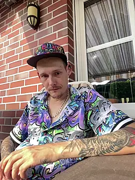 Snapshot of Donaldduck0069 chatting on 05-22-26, 04:34 Donaldduck0069 online show from 05-22-26, 04:34
