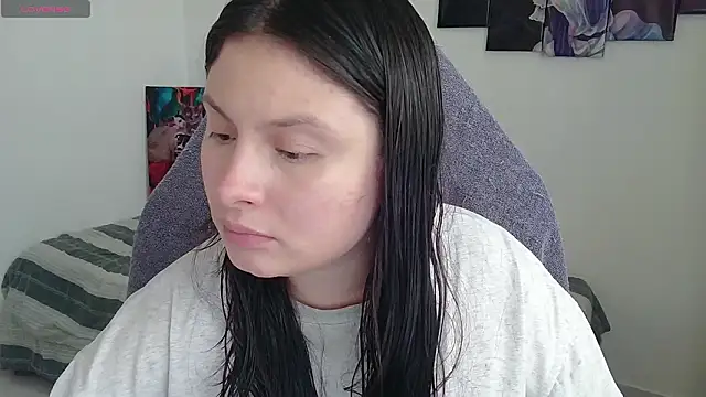 yessica gomez01 online show from 02-16-26, 09:33