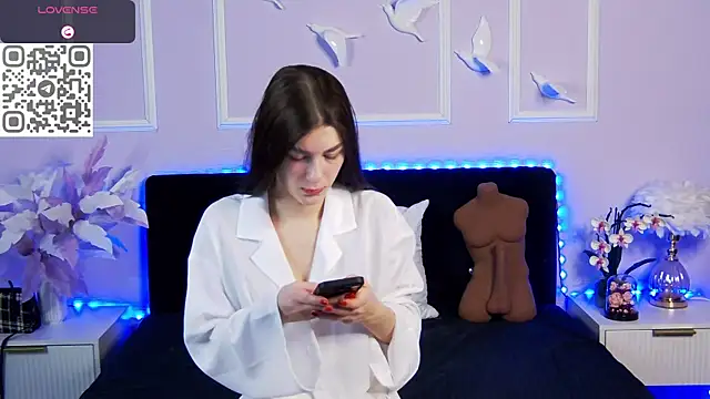 Snapshot of Lindsay_Cutie chatting on 01-13-26, 03:34 Lindsay Cutie online show from 01-13-26, 03:34