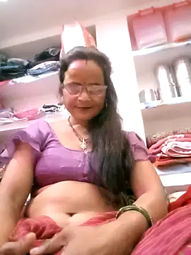 kiiuu sexe online show from 02-18-26, 05:03