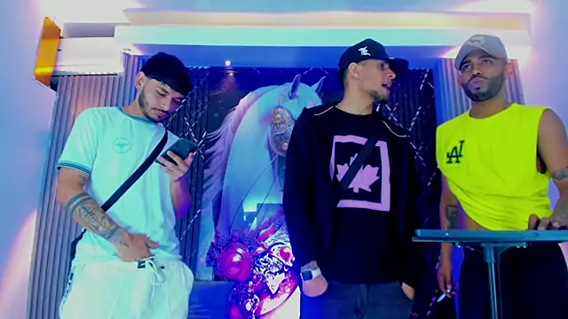 The Gods In Diamonds online show from 01-18-26, 05:11