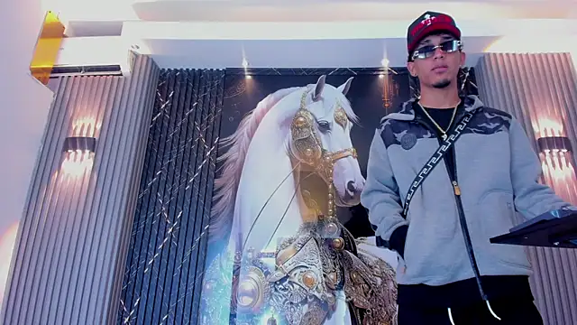 The Gods In Diamonds online show from 03-05-26, 05:36