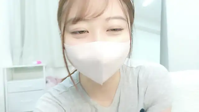 Snapshot of honokachan_v chatting on 06-17-26, 11:56 honokachan v online show from 06-17-26, 11:56