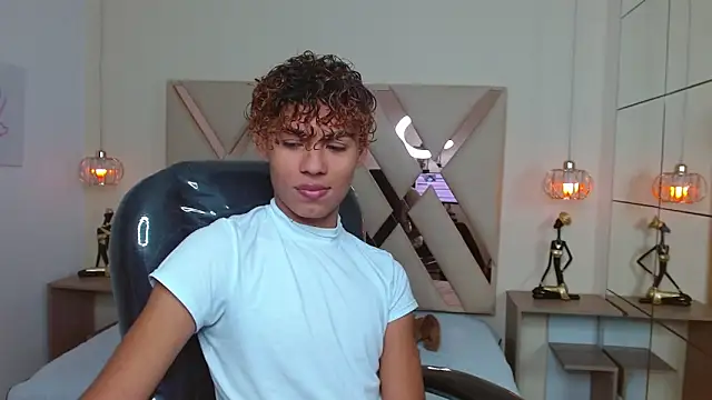 Anyelo Twink online show from 03-26-26, 04:51