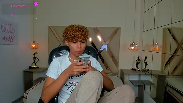 Anyelo Twink online show from 07-10-26, 04:06