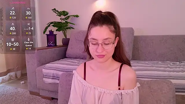 Snapshot of classy____ chatting on 05-25-26, 03:07 classy online show from 05-25-26, 03:07