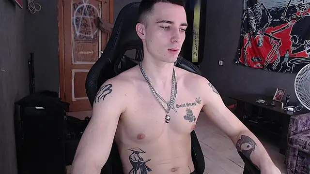 Snapshot of Jack_loveeee chatting on 05-06-26, 09:47 Jack loveeee online show from 05-06-26, 09:47