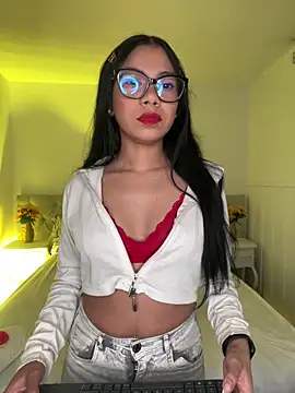 Little Lexyy online show from 06-11-26, 05:16