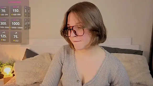 Next2Marie online show from 04-22-26, 06:16